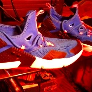 Nike blue hurache athletic shoes.